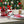 Laden Sie das Bild in den Galerie-Viewer, Legami Set mit 12 weihnachtlichen Tischkärtchen
